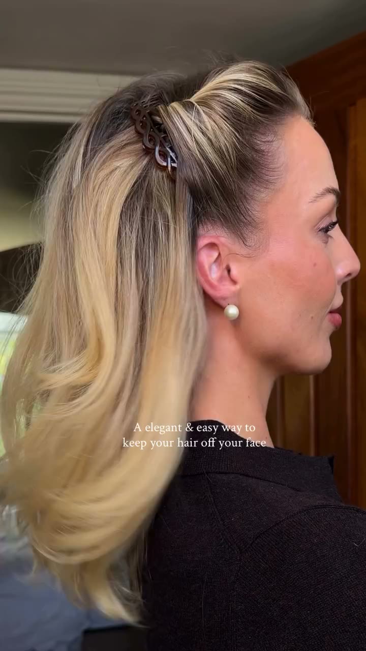 My go to low effort French comb hairstyle that always looks put together 🪮…