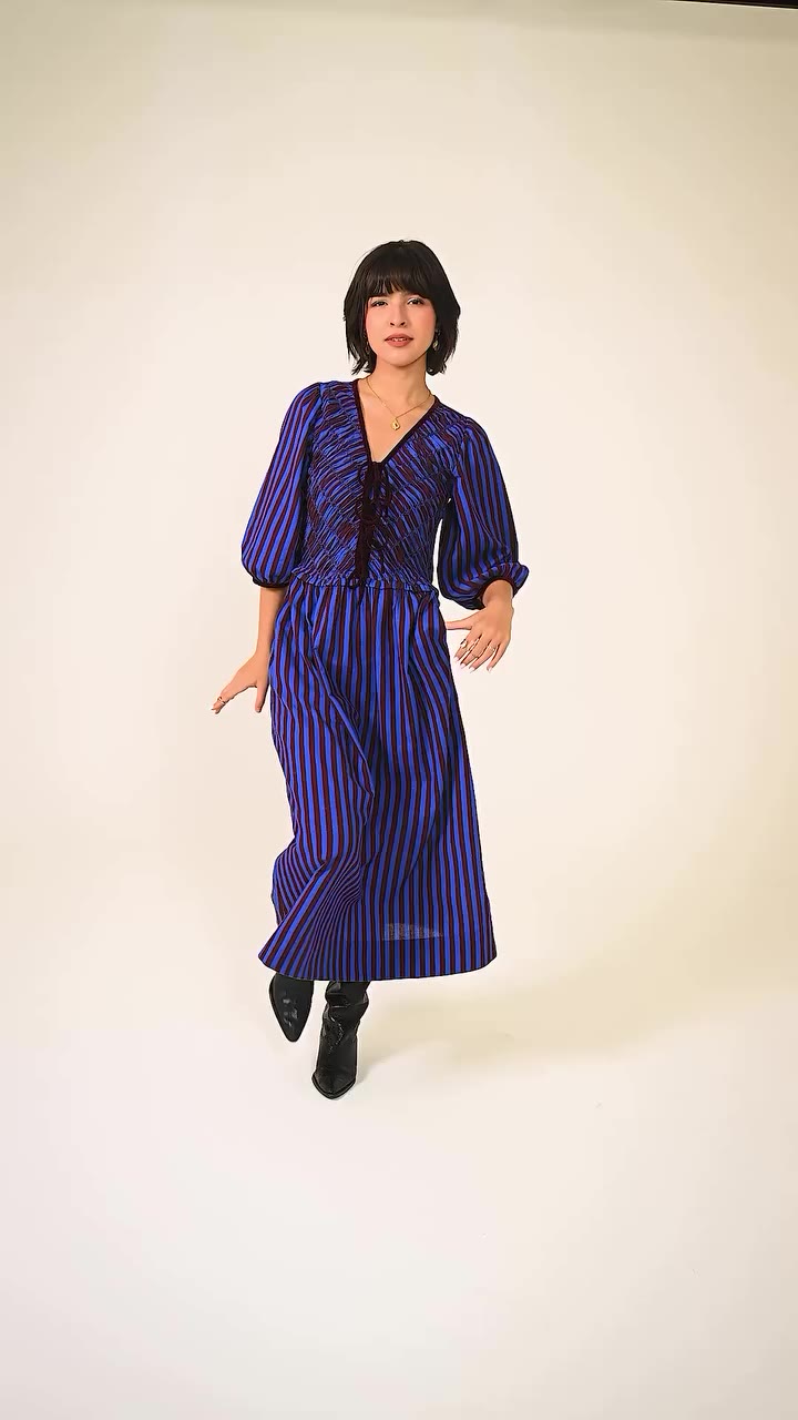 The perfect contrast. Meet the Isla dress reimagined for autumn in a rich…