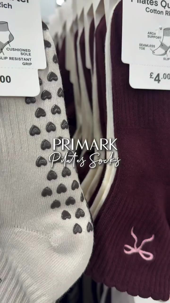 The cutest pilates socks…. 🍸🎀🍒 @primark giving me more reasons to keep…