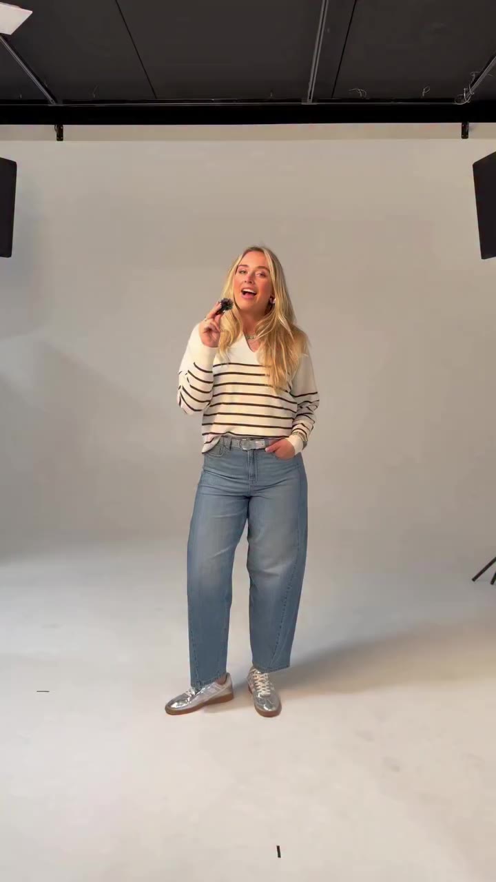 Giveaway! 👖 Want to win 2 pairs of trousers of your choice? This is your…