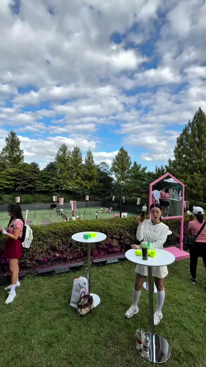 🎾💋 Thanks for having us to deejay for the amazing event ‘Art of Tennis’!…