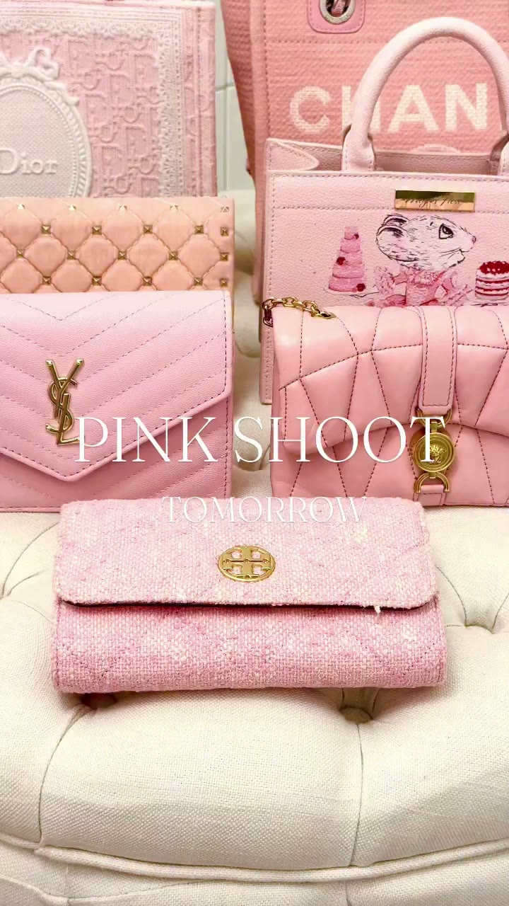 In my wardrobe: Pink shoot tomorrow - assembly of all my pink soldiers!