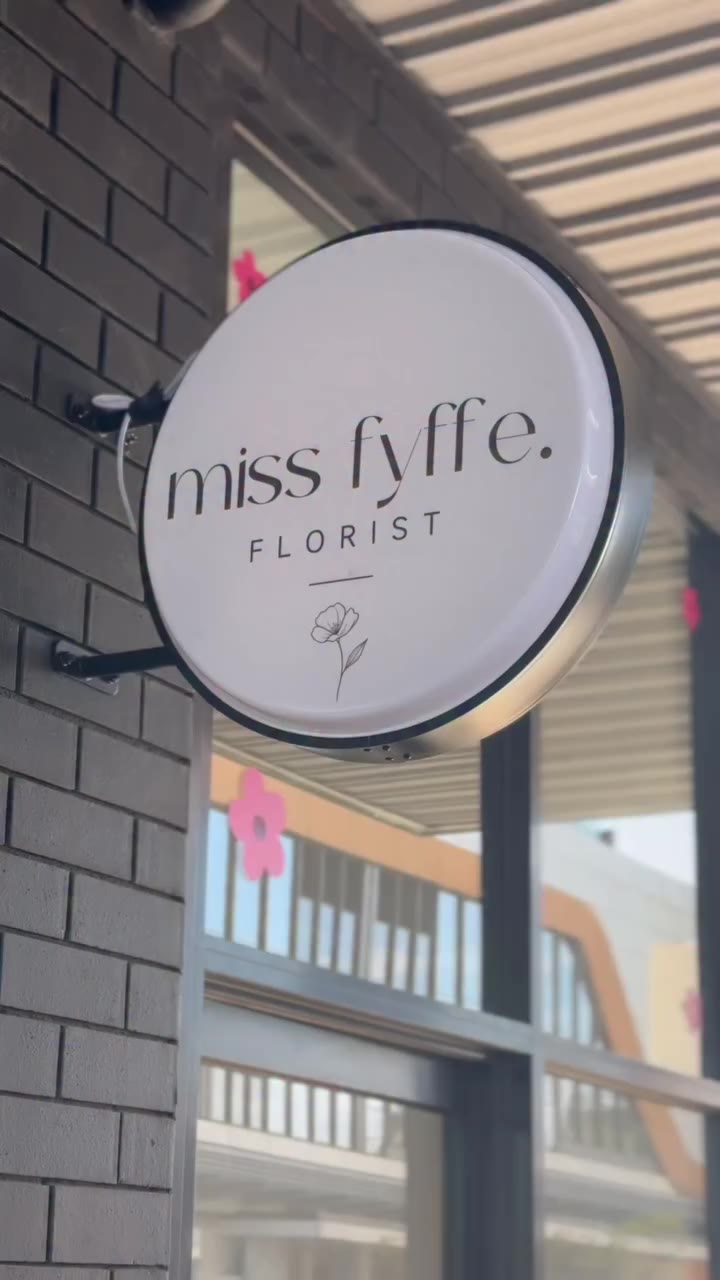 THE FLOWER SOCIAL by @missfyffe 🌷 What a wholesome Sunday afternoon spent…