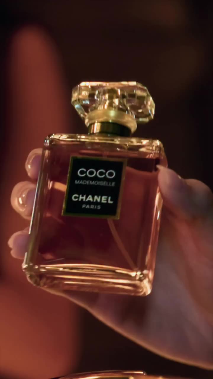 One Crush Absolu later… what a beautiful night. Thank you @chanel.beauty 🤍…