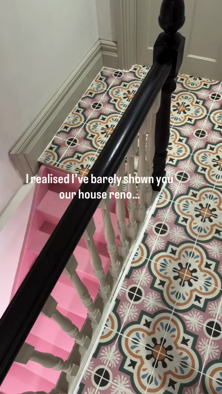 I realised I’ve barely shown you our house reno… So here’s our plastered…