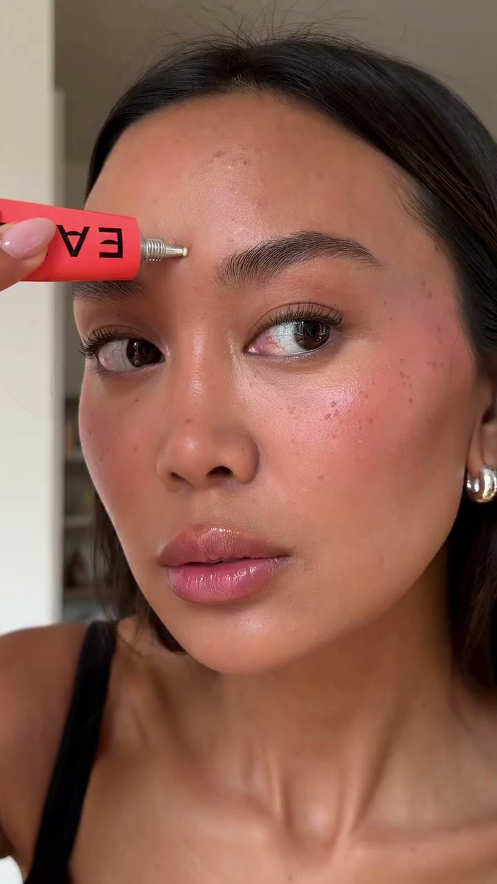 A new season, a fresh start for your skin. The Mark Advanced Dark Spot…