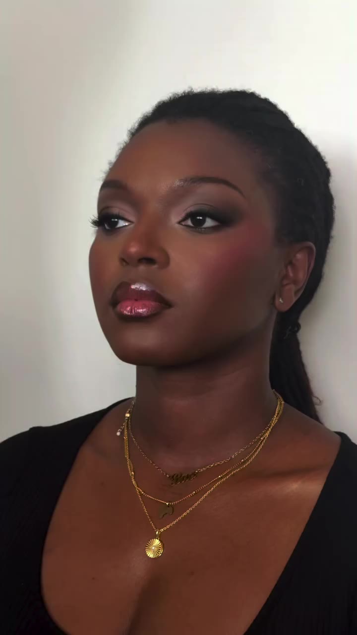 Teaser d’un après-midi makeup 💄🥵 Comme vous avez pu le constater, j’essaie…