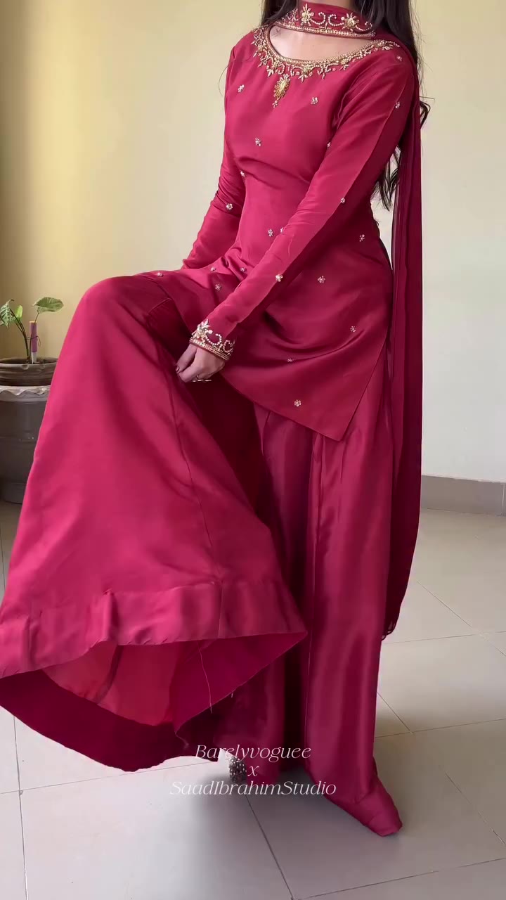 Living my desi Princess moment in @saadibrahimstudio 🍁🧚🏻‍♀️