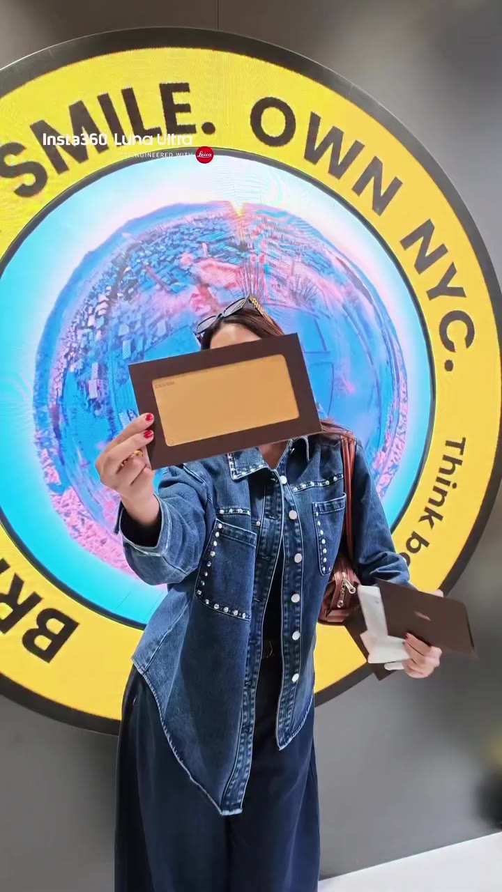 They gave away actual GOLD at Insta360’s Times Square grand opening! And I won…