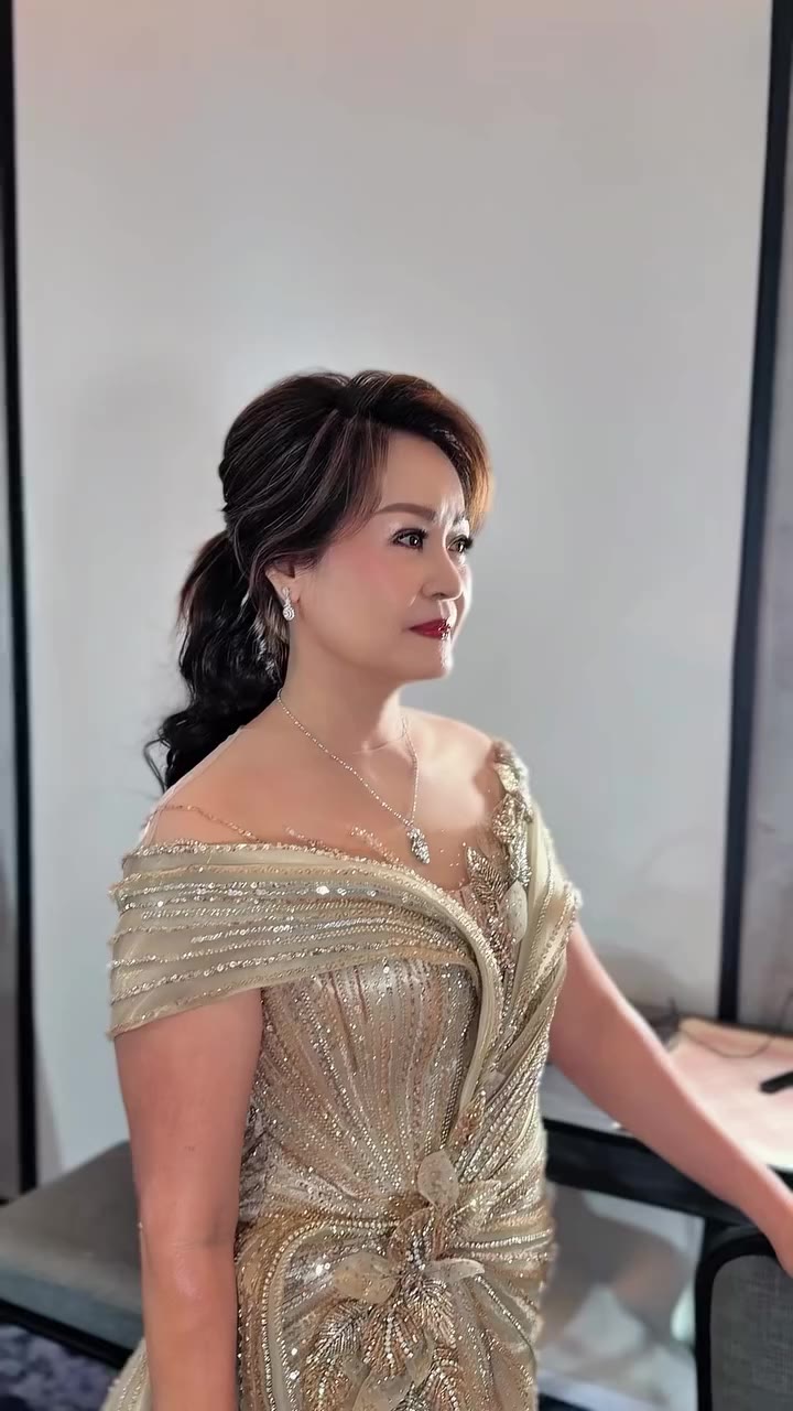 Mother of The Groom Makeup by @momogi #xyhair #wedding #party #hairstylist