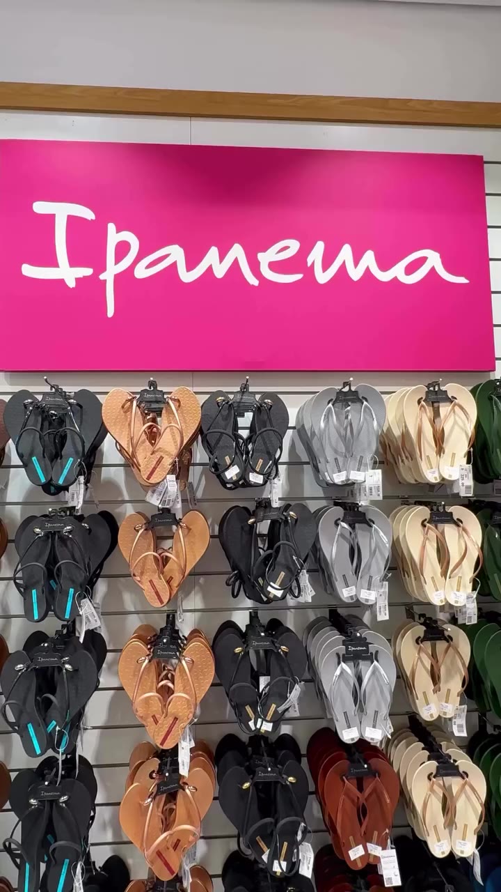 New in: Ipanema 🌴✨ Discover the NEW collection online & in store…