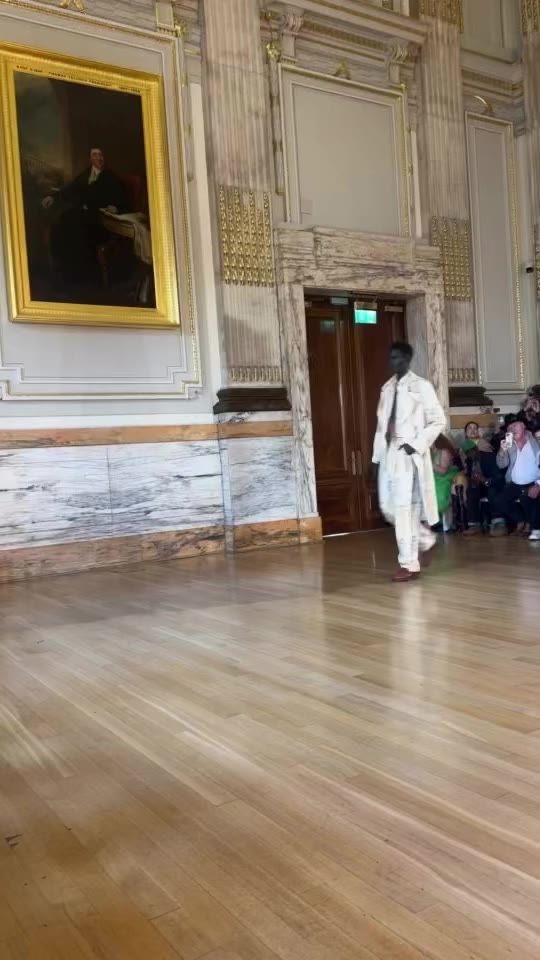 Labrum London SS27 Runway Show at #LFW 📹: @pauseonline 🤳 #pauseonline…