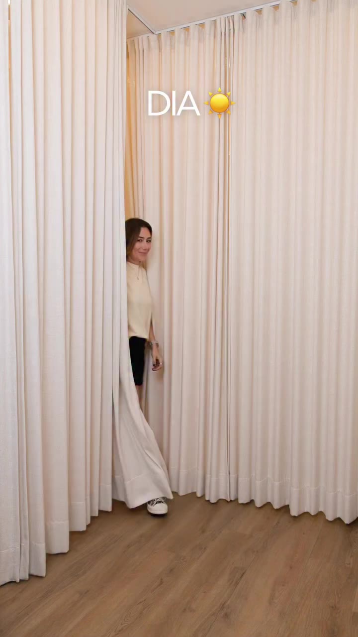 AM ou PM? 🖤 Do dia à noite, algumas escolhas mudam o mood e o look acompanha.