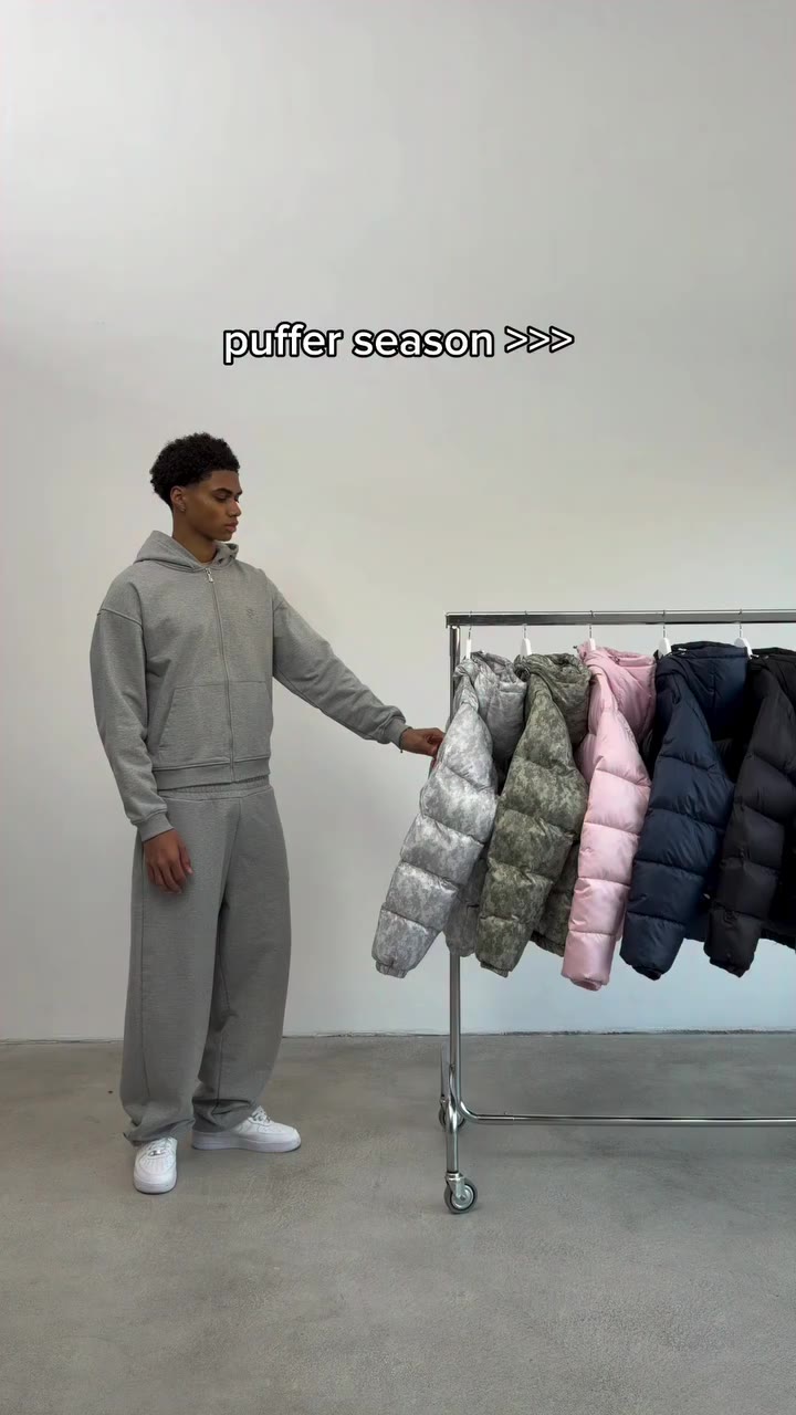 How would you rate puffer Season from 1-10?👀 #pufferjacket #winter…