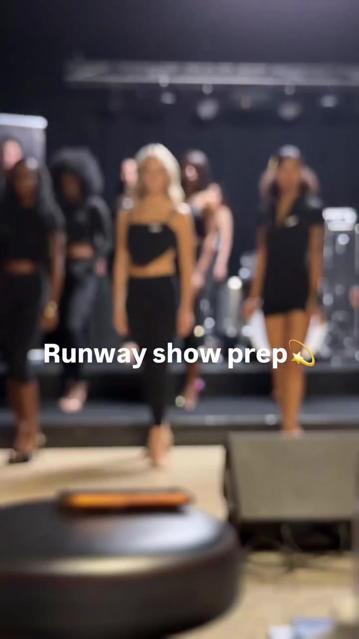 Runway prep with the incredible @porctiasymone for the @s.philistine This show…