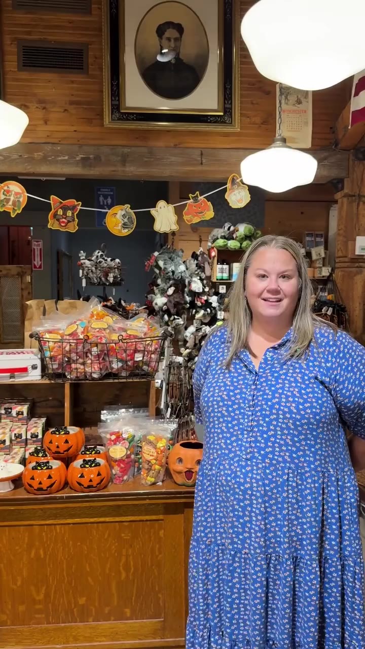 Comment TREAT and we’ll send you the link to our Halloween shop! 🎃…
