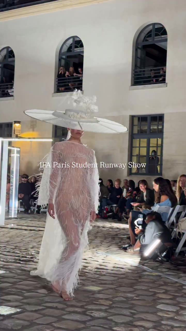Fav look from the @ifaparis show ✨🤍