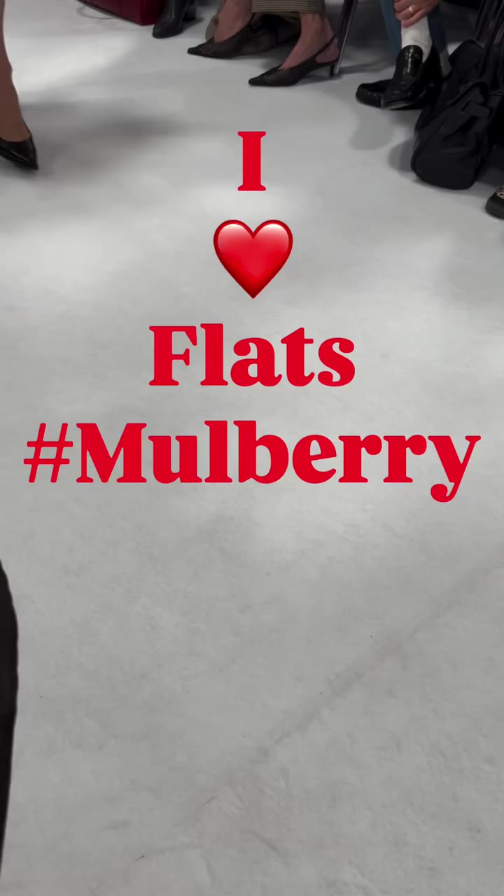 FLATTIES FOREVER @mulberryengland @christopherkane #fashionweek