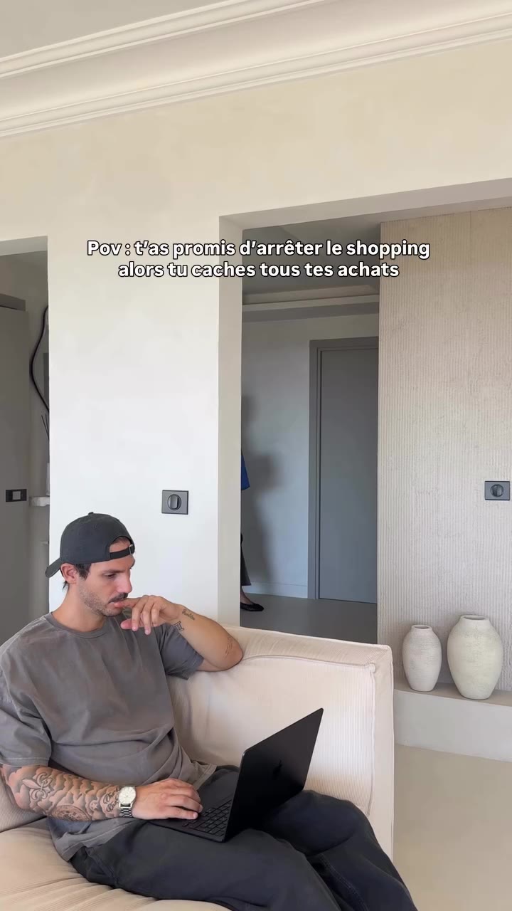 En même temps il est cute non? @fleuron.paris P u b l i c i t é