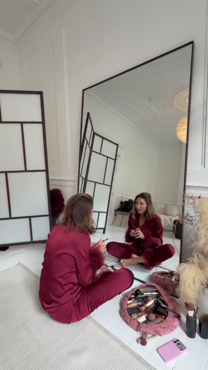 Get ready with me….London Fashion Week. Not all glitz and glam 😅