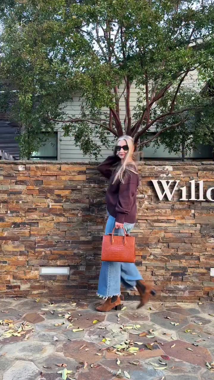 Feeling fall & sending cozy vibes to all. 🍂🍁🍂🍁 Comment SHOP for links…