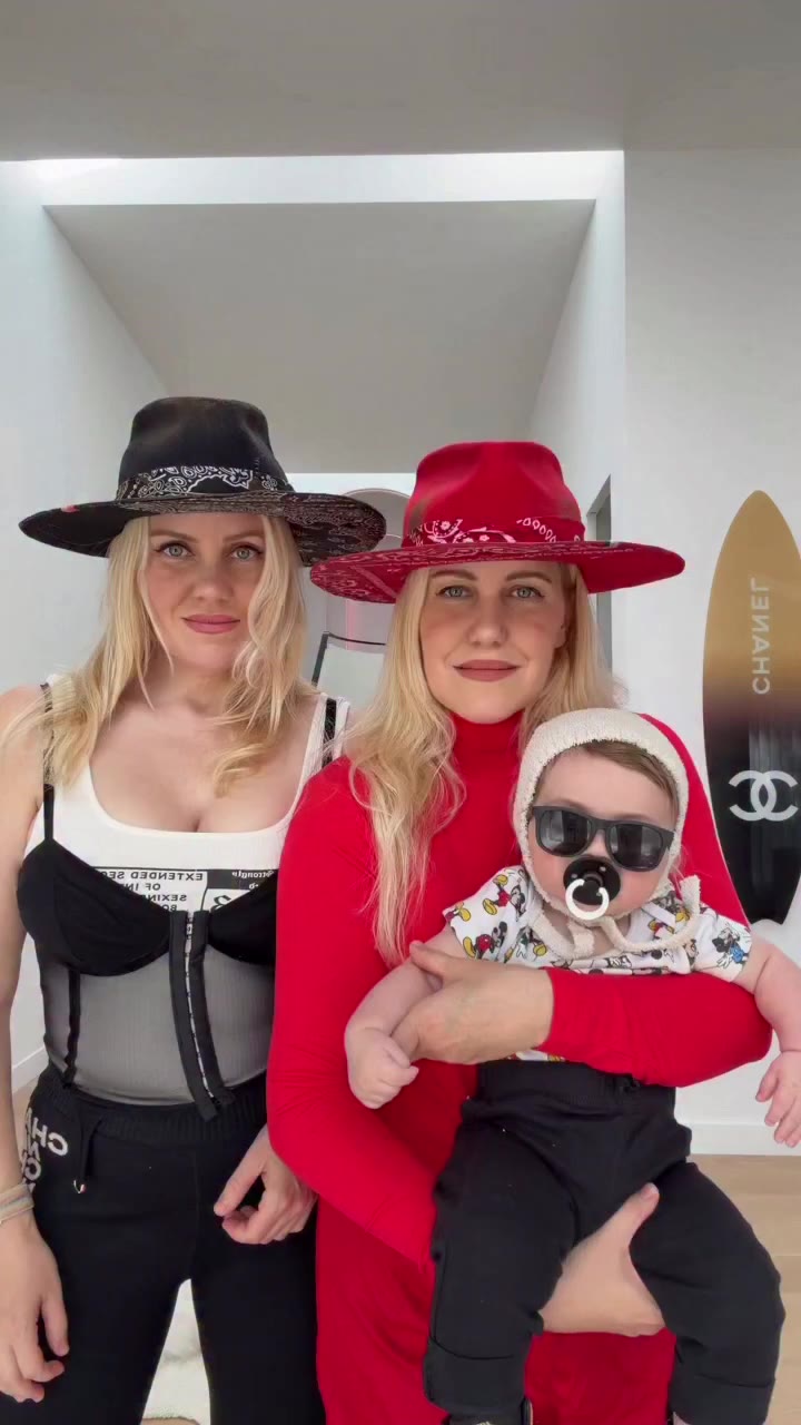 Hood baby! ❤️🖤 Mickey and his security detail! 👯‍♀️🤣 #beckermantwins…