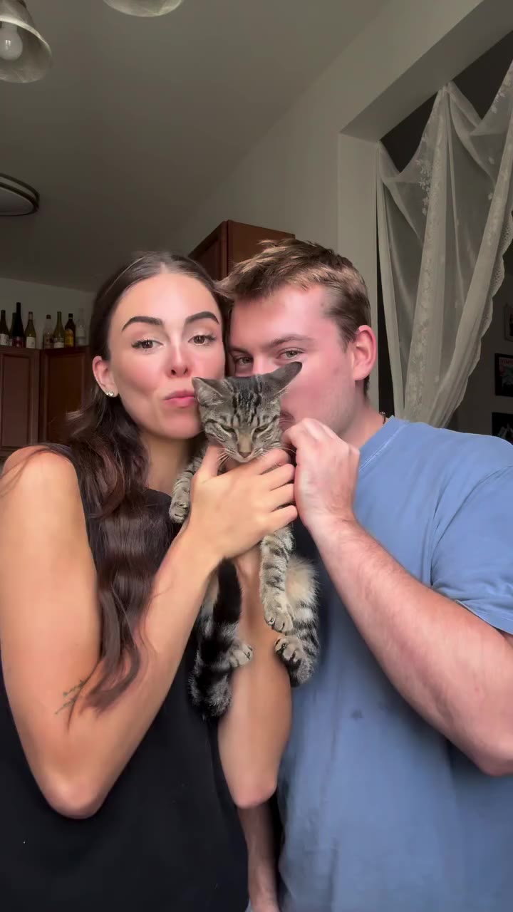 First fam photo! Welcome Hazel 🥹🫶🏼😻