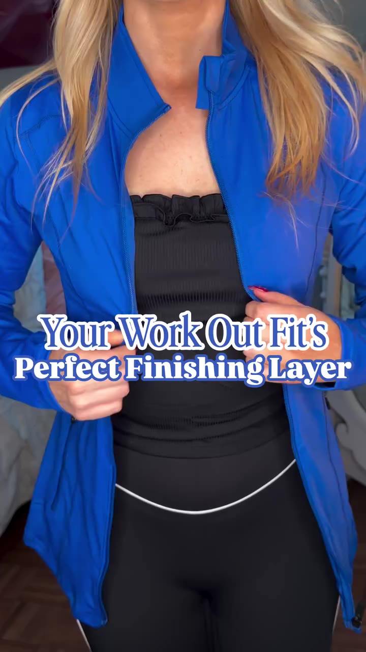 The finishing layer every activewear look needs. 🙌 JACKET for the link…