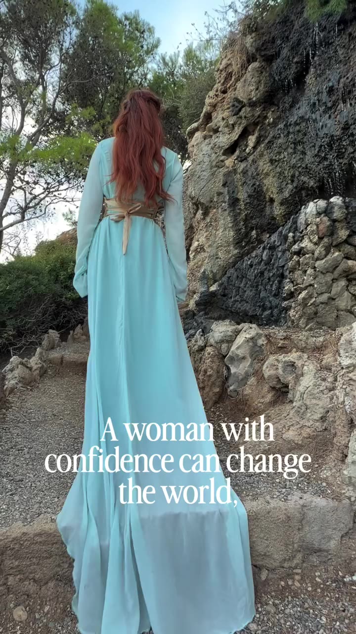 A strong woman knows her worth and never settles for less. Her strength is…