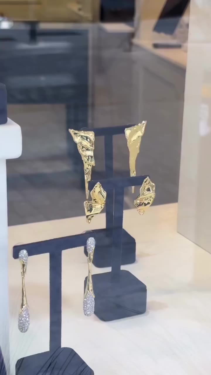 The art of a statement piece. Alexis Bittar brings a distinctive edge to…