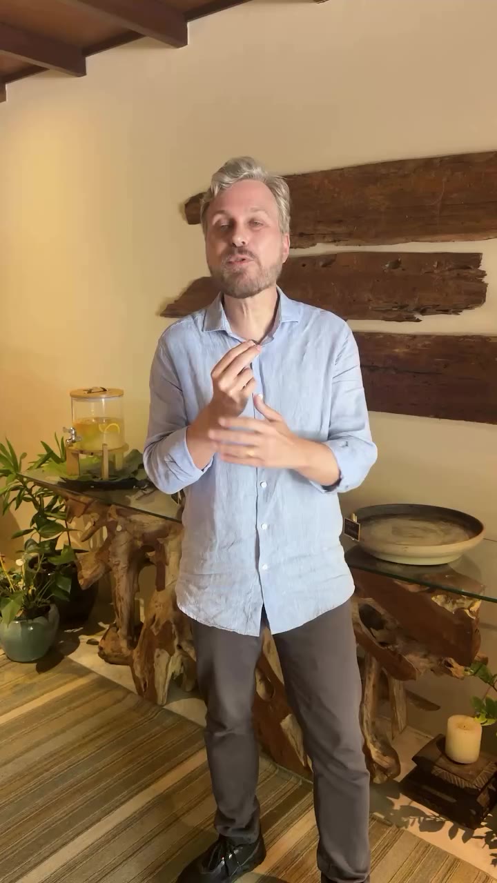 No alto luxo, tempo de resposta também comunica valor. Na joalheria, o…