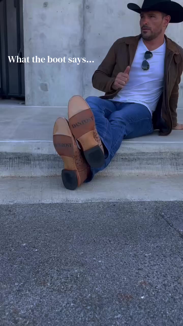 What're you still doing here!?! Go Shop the New Fall Collection🍁