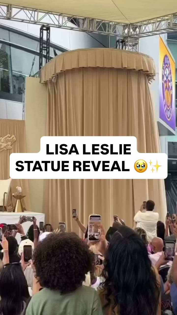Only the best for the First Lady of the W 🙂‍↕️🐐 📸 @seethrulee