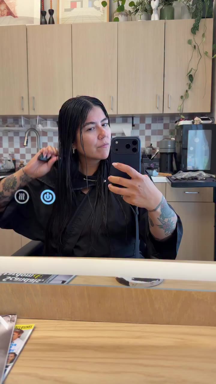 ✨ POV: You’re a hairstylist who finally found time to do her own hair!…