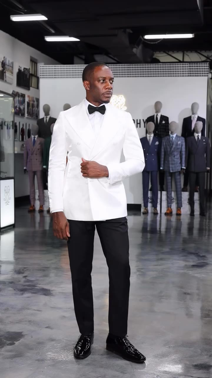 Double breasted sheen white jacket + black pants 👌🏾 #donmorphy #dallas…