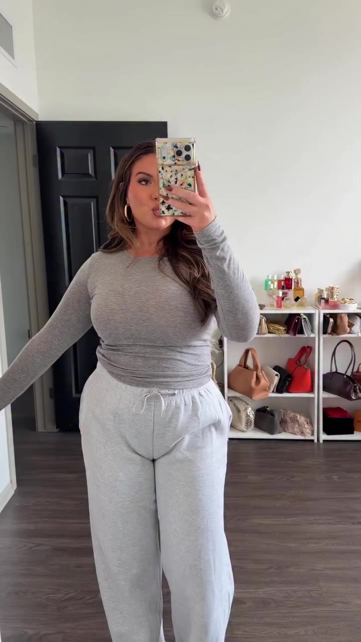1 Base, 4 Looks🤍 Styling sweatpants ft. some of my all-time favorite Fall…