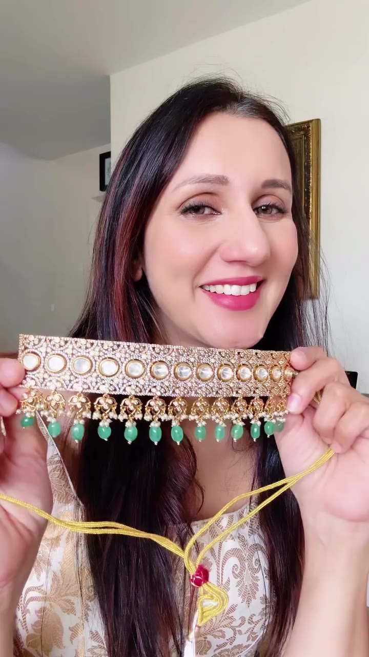 A little Heeramandi glamour, a little Hyderabadi Mughal romance. ✨ Our Mint…