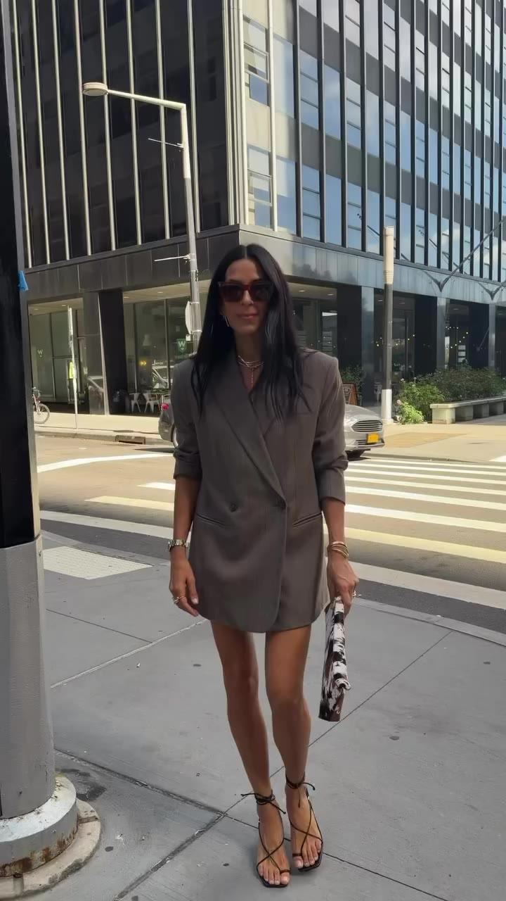 Pony is EVERYTHING this season!! Comment PONY and I’ll sent you the links to…