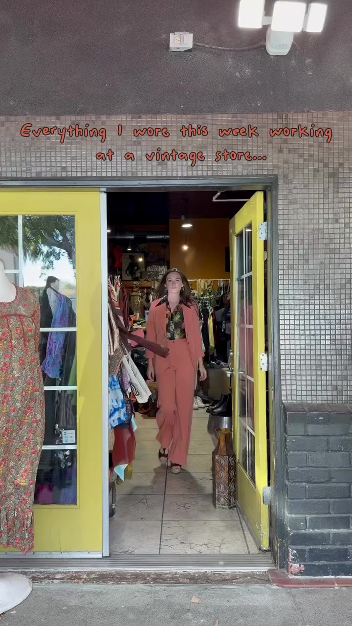 fits open the door