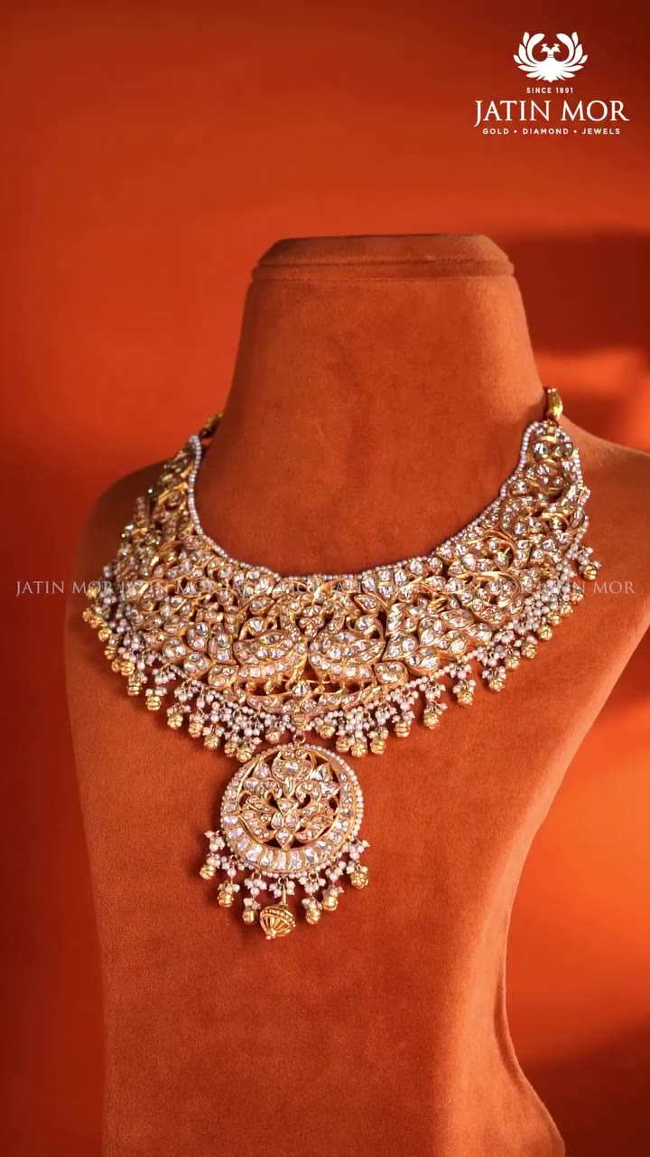 Kundan Necklace 🤍 #jatinmor #diamondjewellery #jewellery #instagram #earcuffs