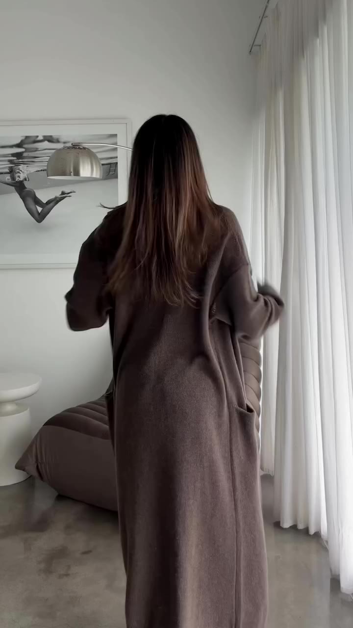 Transition into the new season in Merino Cashmere layers, naturally…
