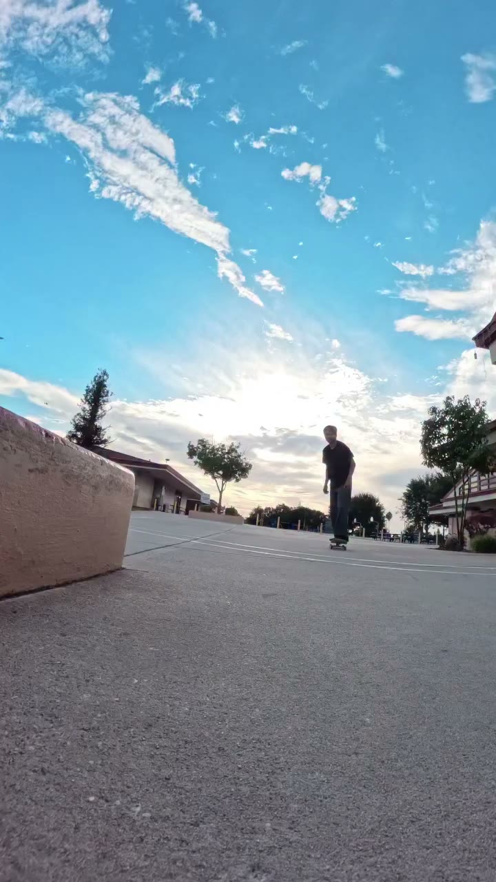 Sundays w @pockitfoot @sanjoses_ladio #crusty #streets #homies #oldmancardio…
