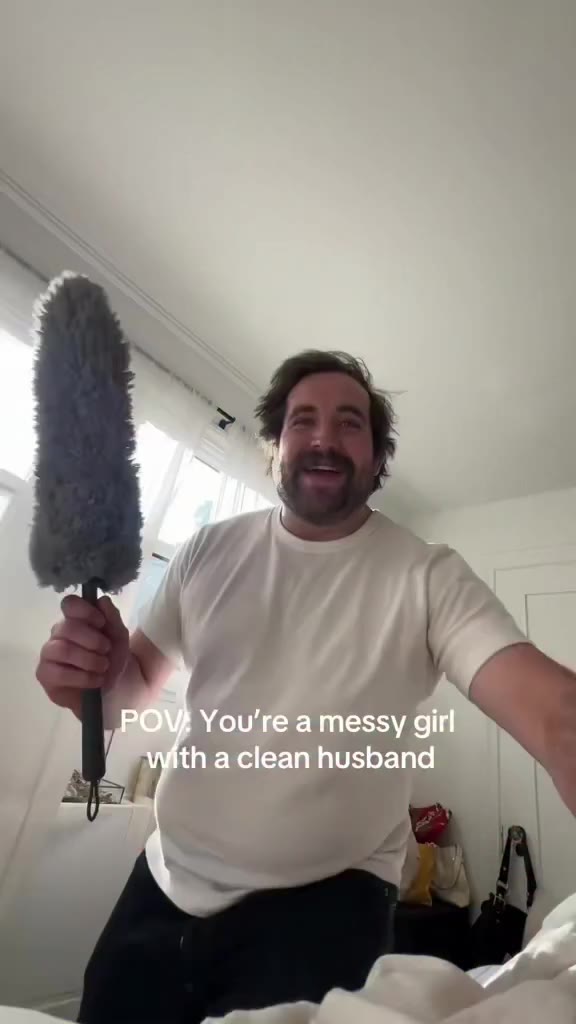 It’s a blessing and a curse having a clean freak for a partner #househusband…