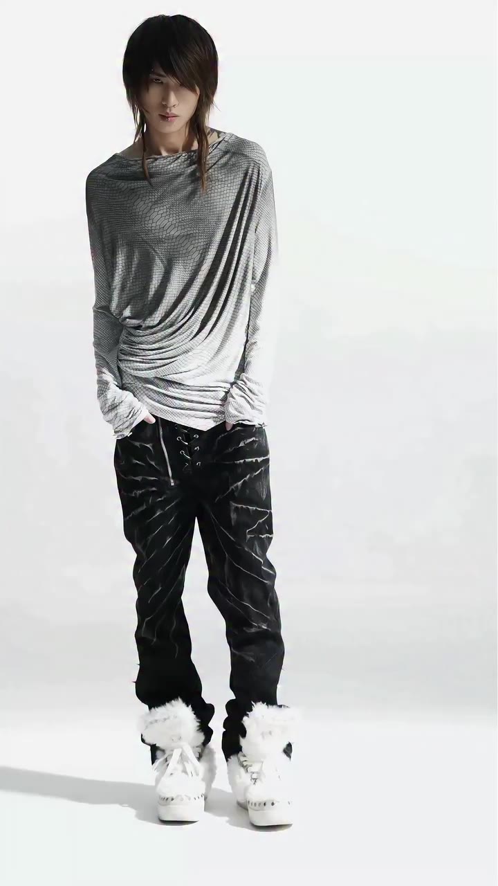 Snake-print long-sleeve cowl-neck T-shirt STARTEXCEEDEND 26FW Part.2 Online…