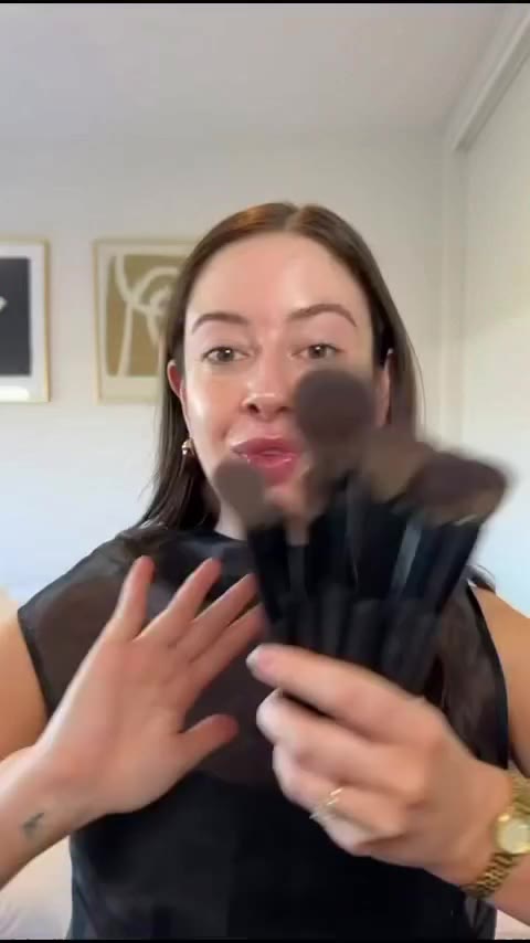 Time for a brush update? 🎨 Meet your new tools of the trade: @MECCAMAX’s…