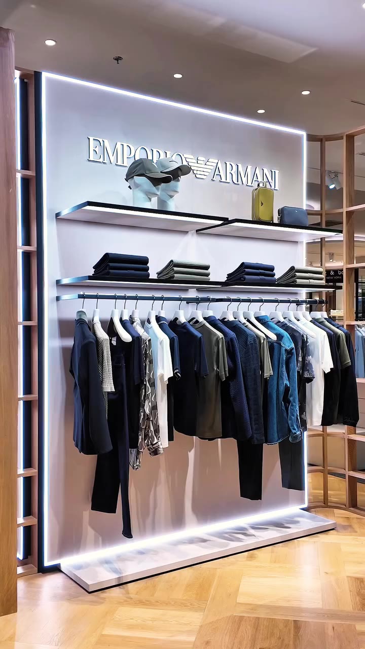 Discover the new face of Emporio Armani at Central Chidlom, and explore the…