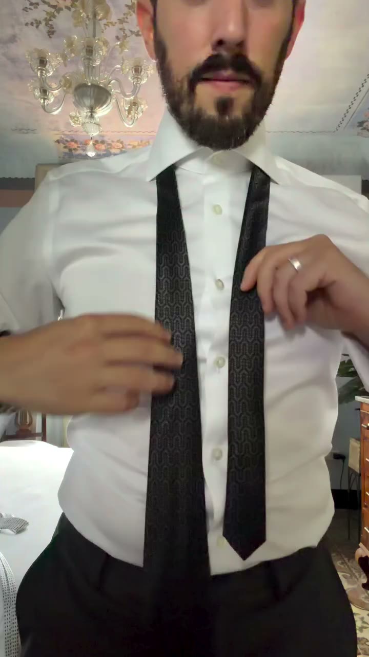Double Windsor with @silviofiorello tie and @otaa shirt - Save 10%: Renato10…
