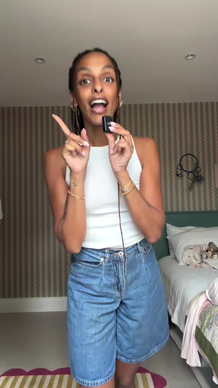 it’s such a hard time of year to dress for tbh but this outfit nailed the…