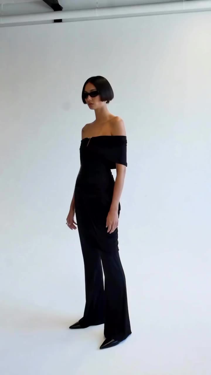 The Withheld Off Shoulder Top — where structure gives way to drape. Fixed…