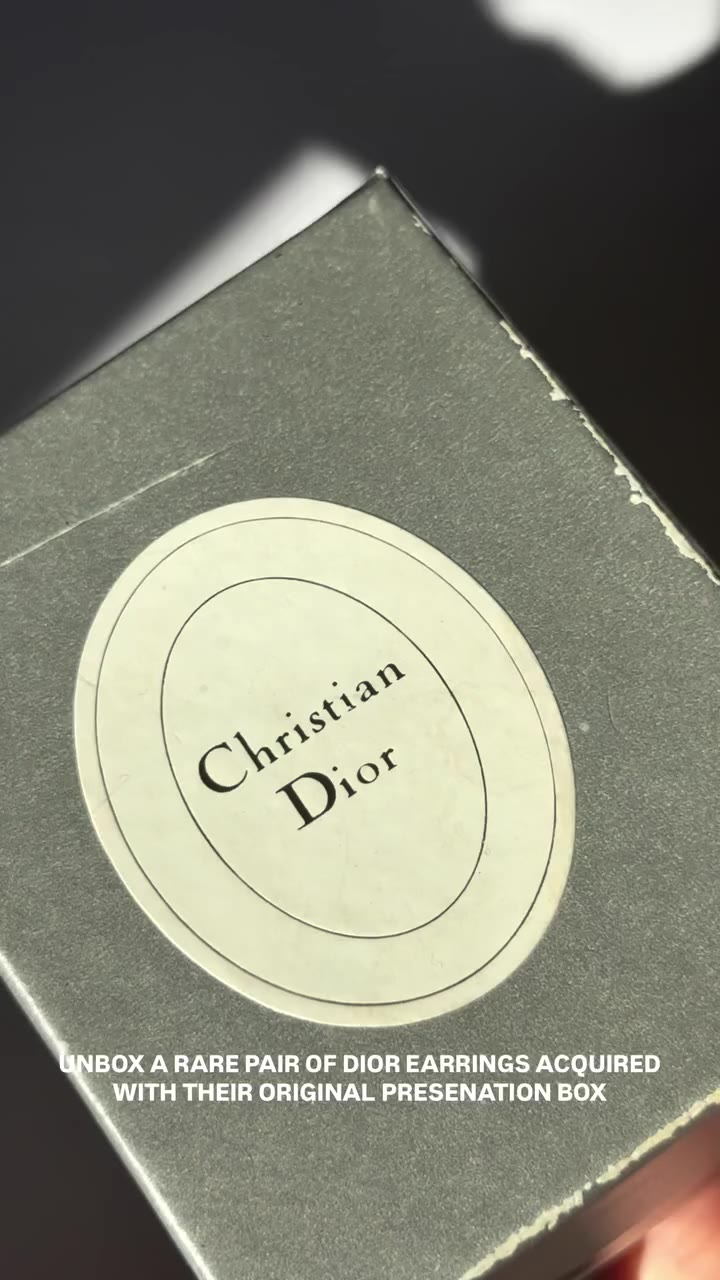 There’s something so magical about these Christian Dior earrings. Knowing…
